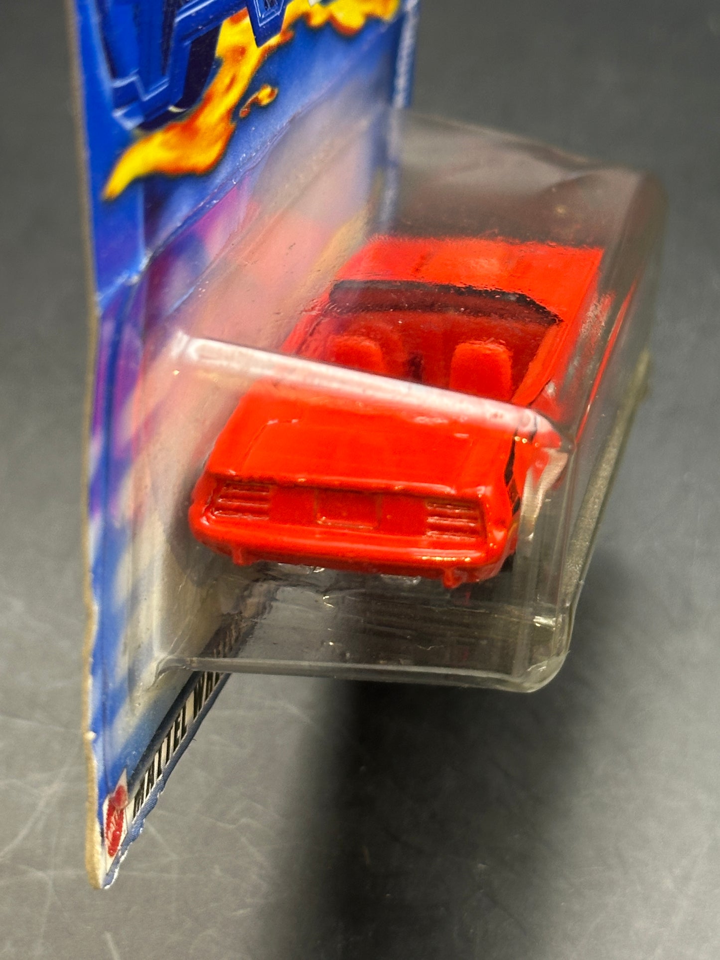 HOT WHEELS - 1970 PLYMOUTH BARRACUDA (2001) - HW MAINLINE