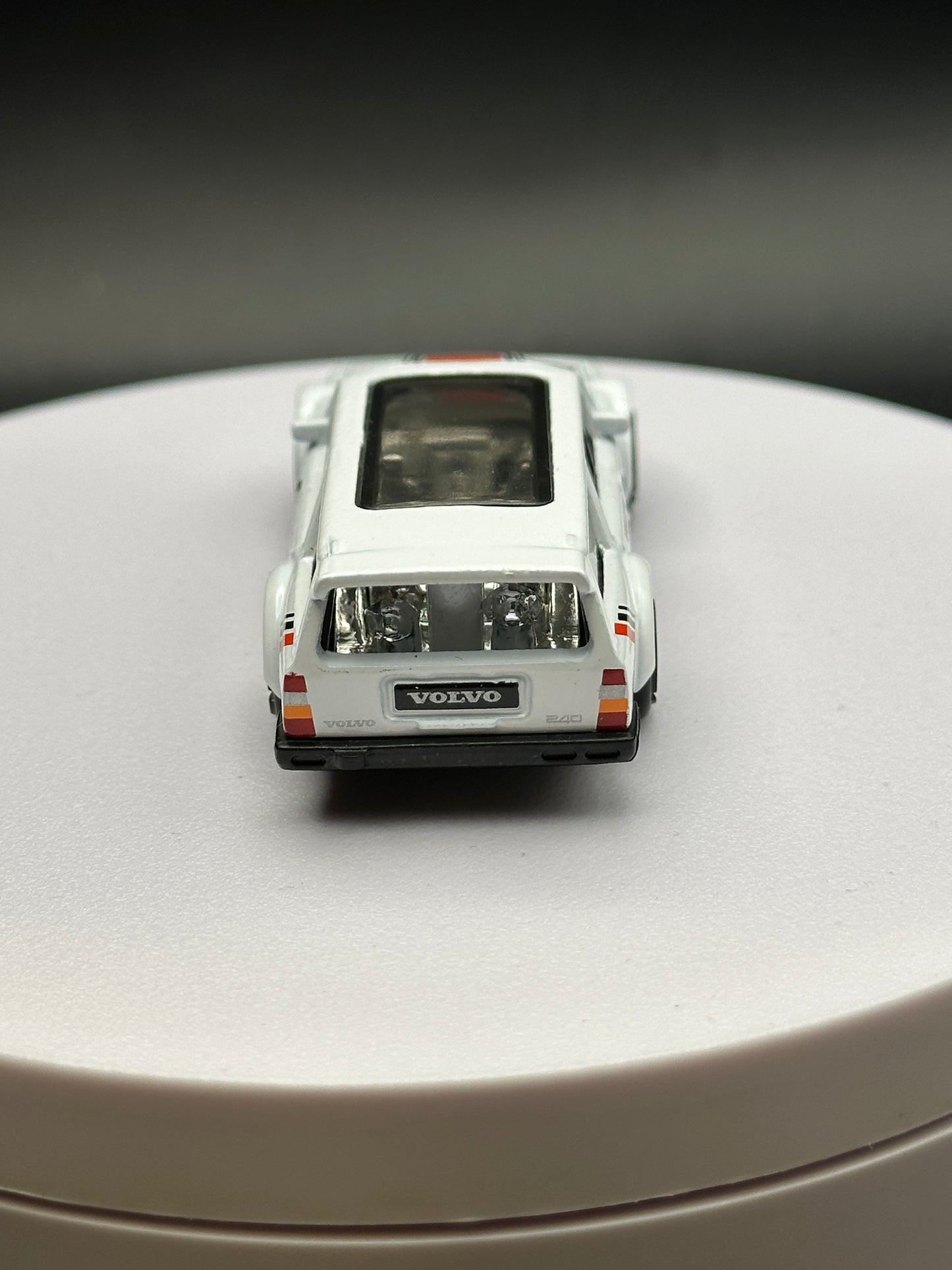 HOT WHEELS - VOLVO 240 DRIFT WAGON (2024) - HW EUROPEAN THEME 6 PACK - LOOSE