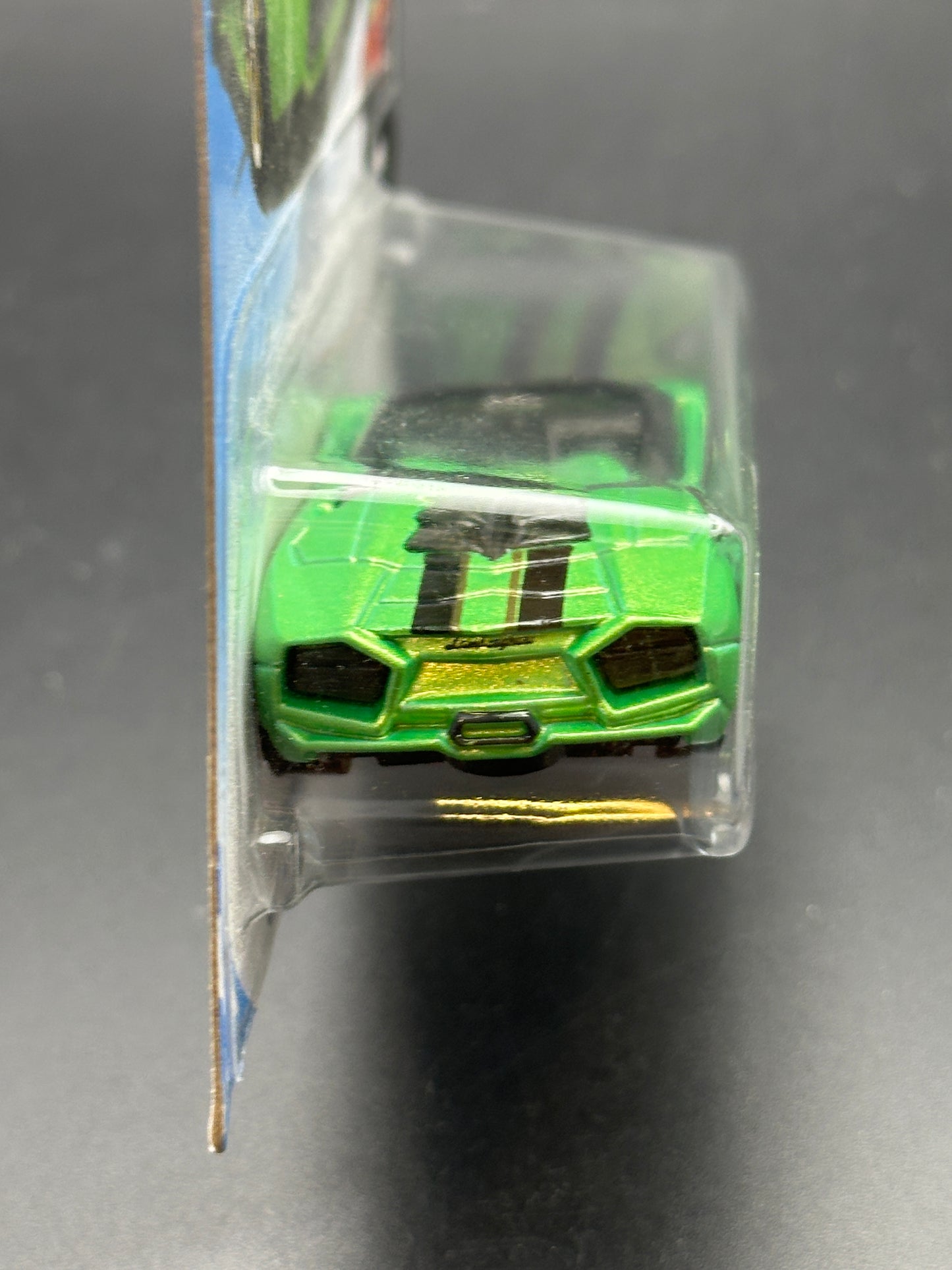 HOT WHEELS - LAMBORGHINI REVENTON ROADSTER (2019) - HW ROADSTERS 2/5