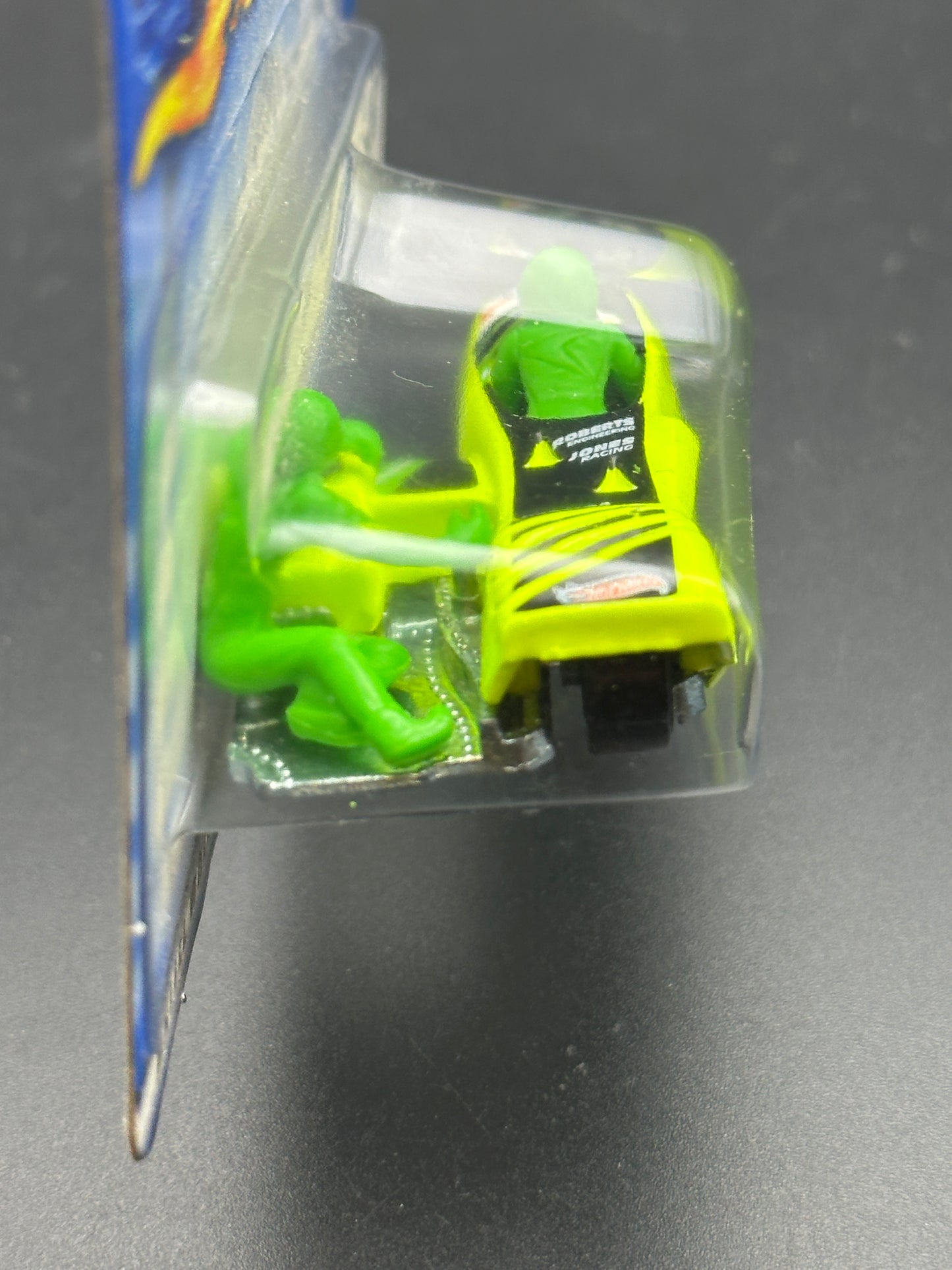 HOT WHEELS - OUTSIDER (2001) - HW MAINLINE