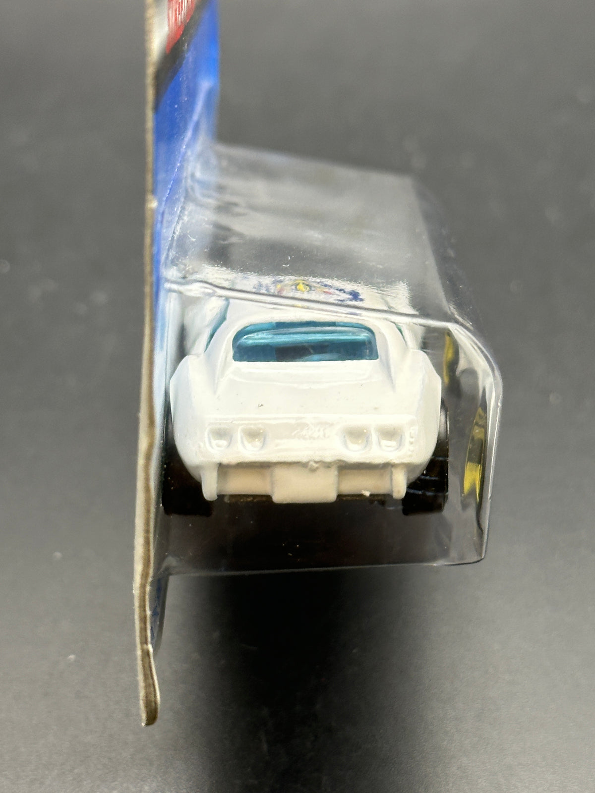 HOT WHEELS - CORVETTE STINGRAY (1997) - HW STREET BEAST SERIES 4/4