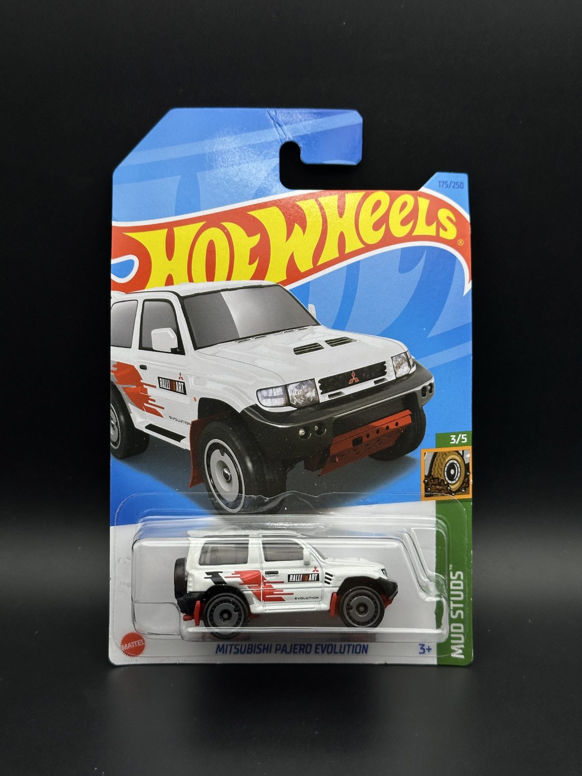 HOT WHEELS - MITSUBISHI PAJERO EVOLUTION (2023) - MUD STUDS 3/5