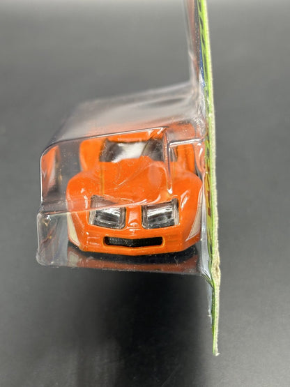 HOT WHEELS - 76 GREENWOOD CORVETTE (2014) - HW WORKSHOP MUSCLE MANIA