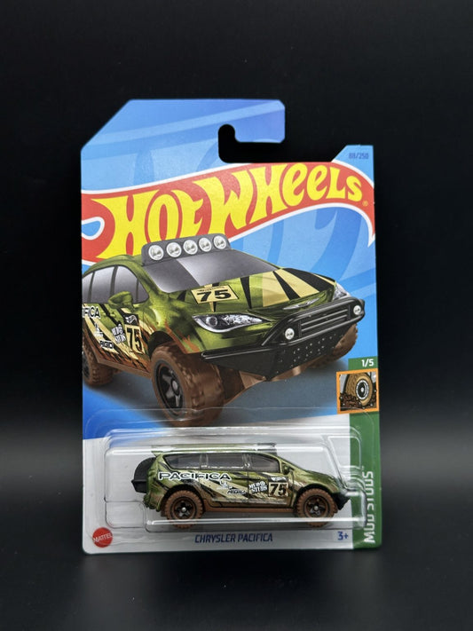 HOT WHEELS - CHRYSLER PACIFICA (2023) - MUD STUDS 1/5