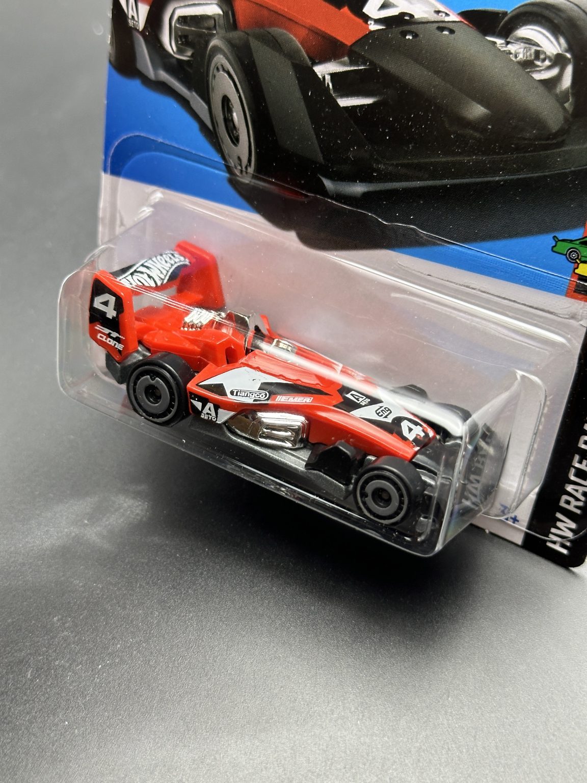 HOT WHEELS - HW-4-TRAC (2024) - HW RACE DAY 4/10