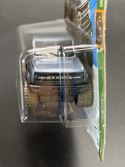 HOT WHEELS - 21 FORD BRONCO (2022) - MUD STUDS 1/5