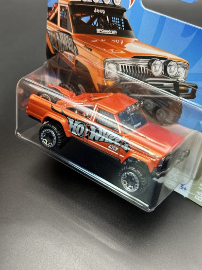 HOT WHEELS - 73 JEEP J10 (2023) - BAJA BLAZERS 3/10