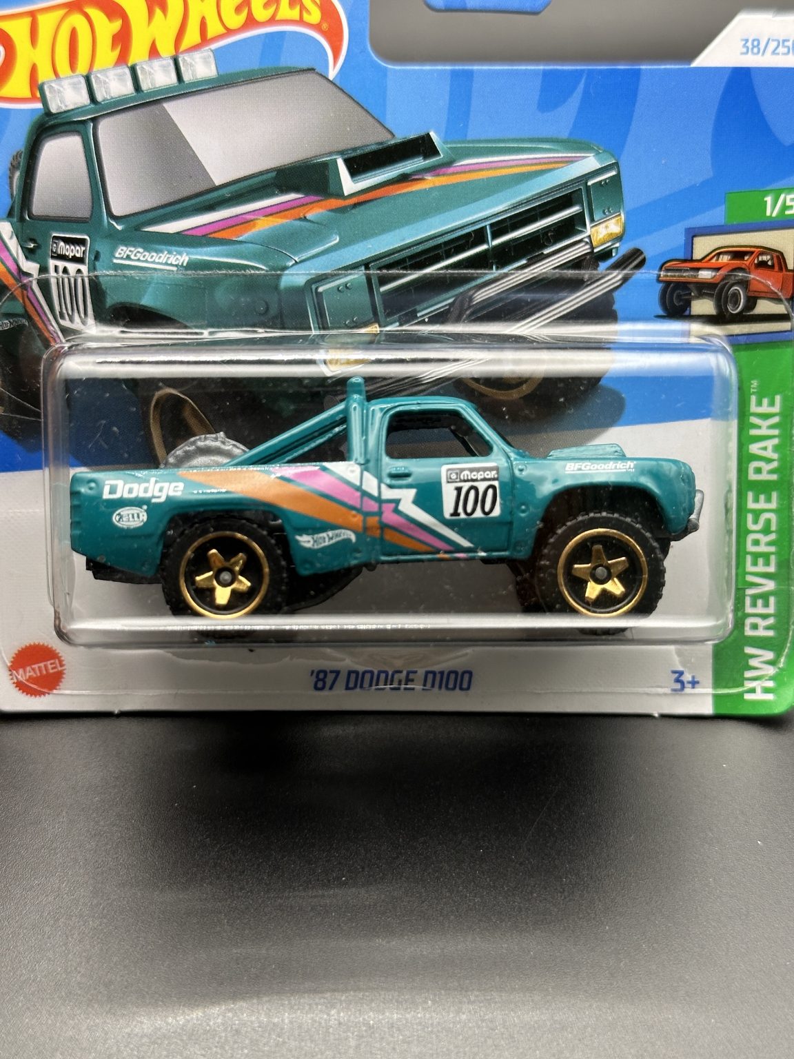 HOT WHEELS - 87 DODGE D100 (2024) - HW REVERSE RAKE 1/5