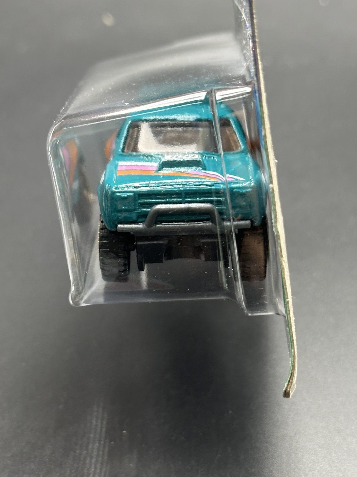 HOT WHEELS - 87 DODGE D100 (2024) - HW REVERSE RAKE 1/5