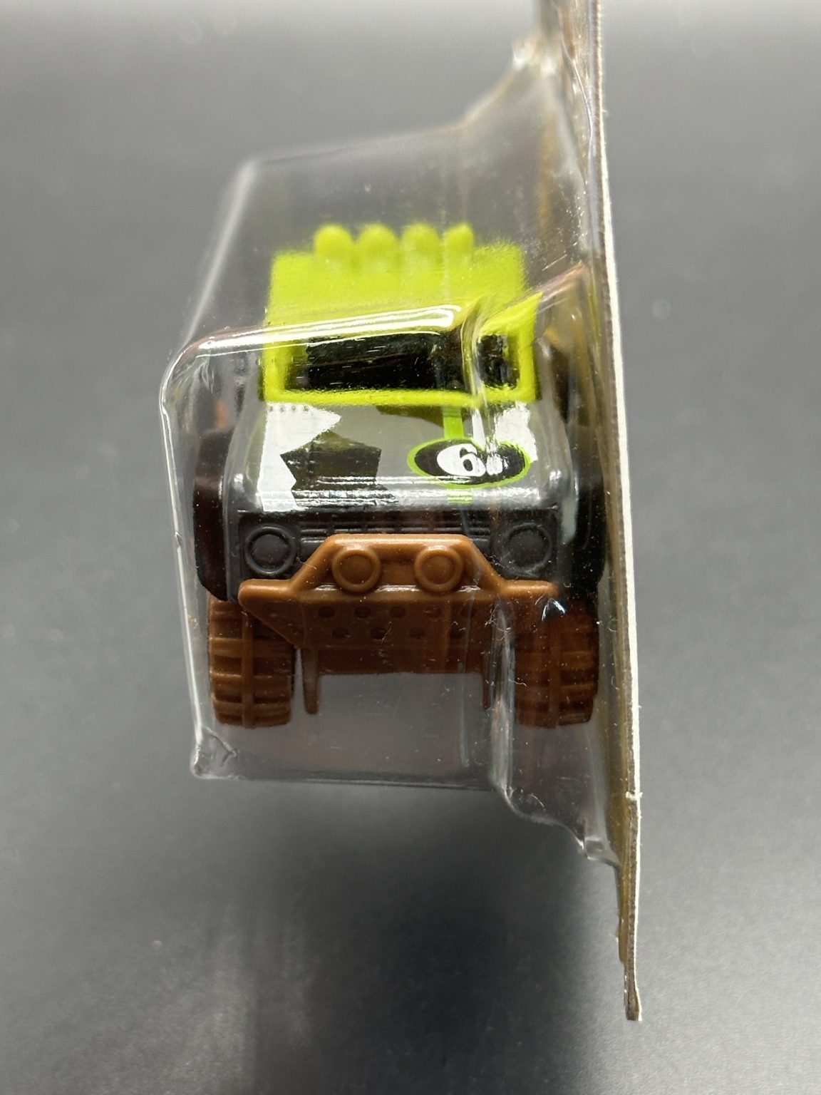 HOT WHEELS - CUSTOM FORD BRONCO (2019) - OFF ROAD TRUCKS SERIES 2/6