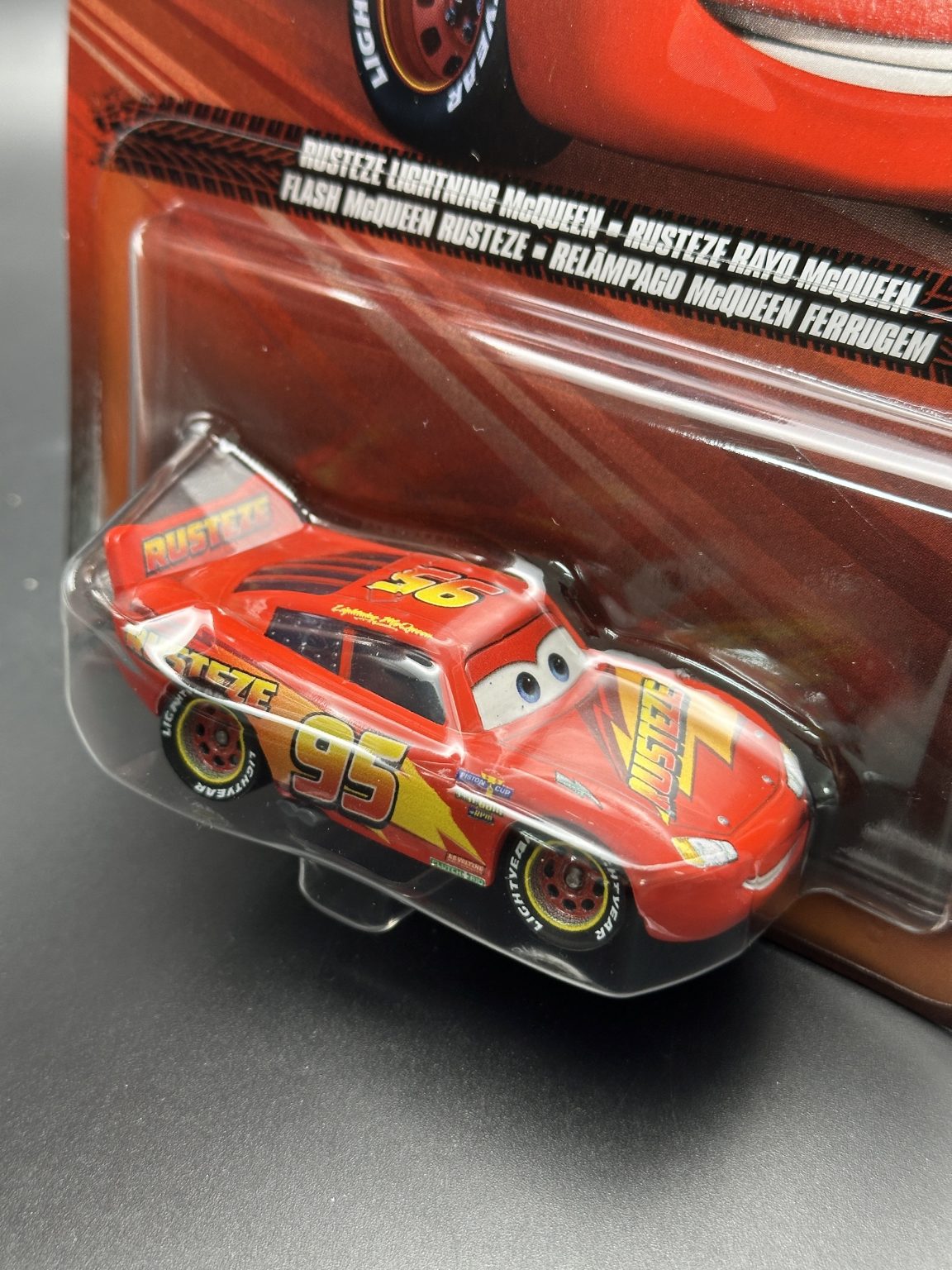 DISNEY PIXAR CARS - RUSTEZE LIGHTNING MCQUEEN - CARS - DIECAST