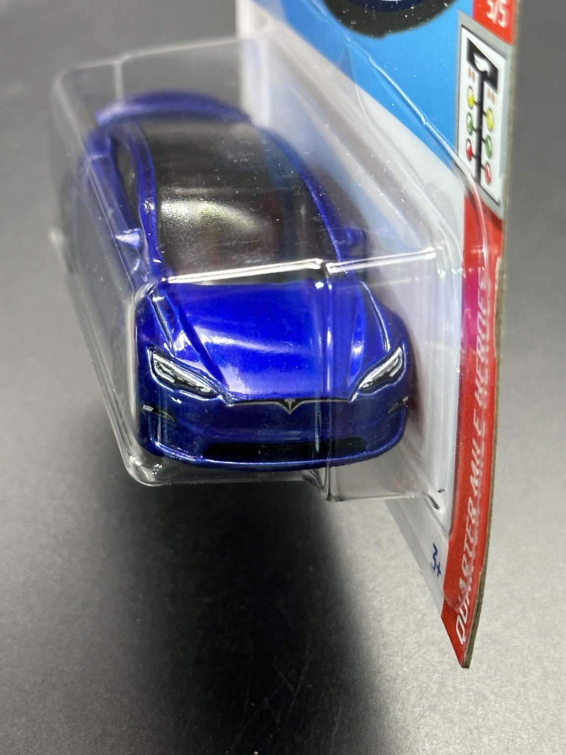 HOT WHEELS - TESLA MODEL S PLAID (2024) - HW QUARTER MILE HEROES 5/5