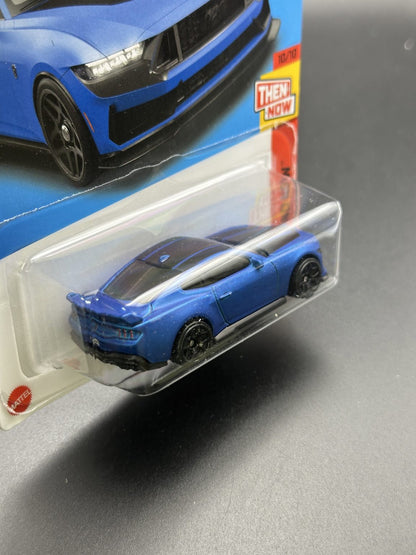 HOT WHEELS - FORD MUSTANG DARK HORSE (2024) - HW THEN AND NOW 10/10