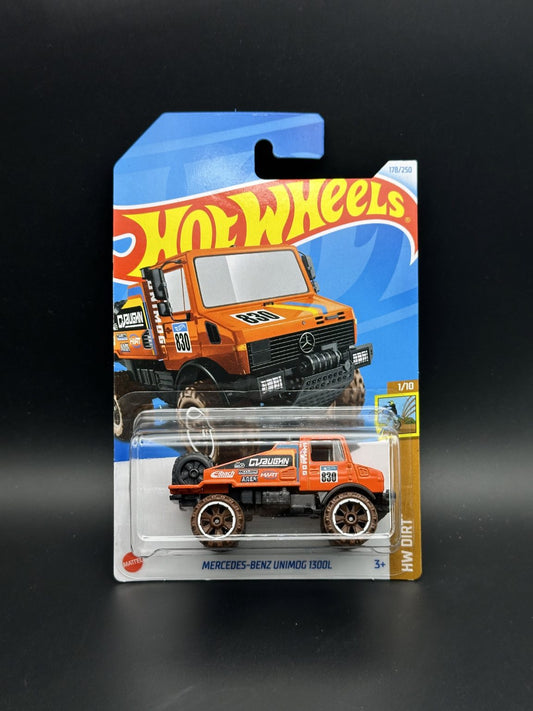 HOT WHEELS - MERCEDES BENZ UNIMOG 1300 (2024) - HW DIRT 1/10