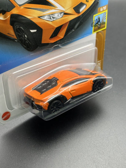 HOT WHEELS - LAMBORGHINI HURACAN STERRATO (2024) - HW DIRT 6/10