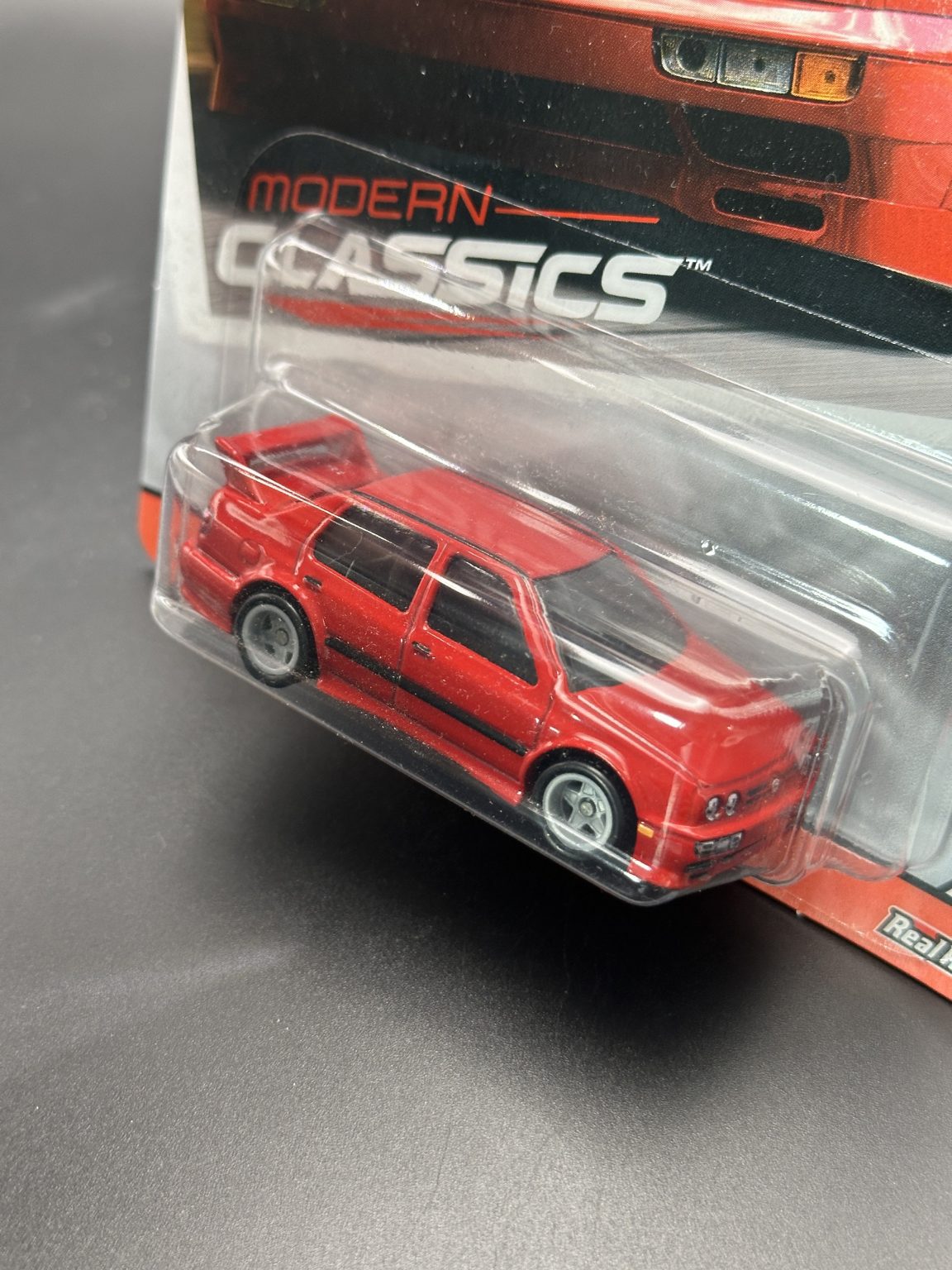 HOT WHEELS - VOLKSWAGEN JETTA MK3 (2020) - MODERN CLASSICS 4/5