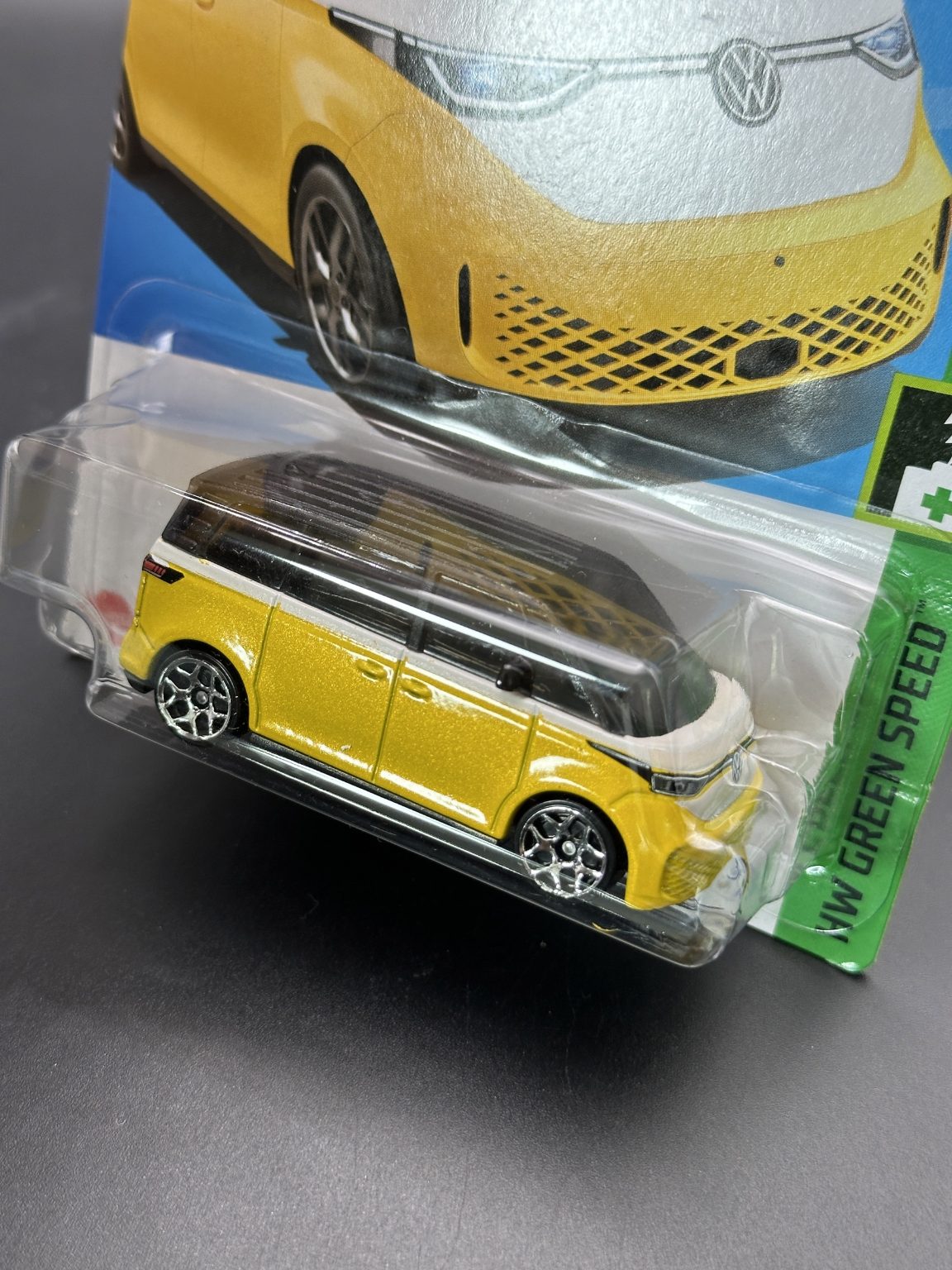 HOT WHEELS - VOLKSWAGEN ID BUZZ (2023) - HW GREEN SPEED 10/10
