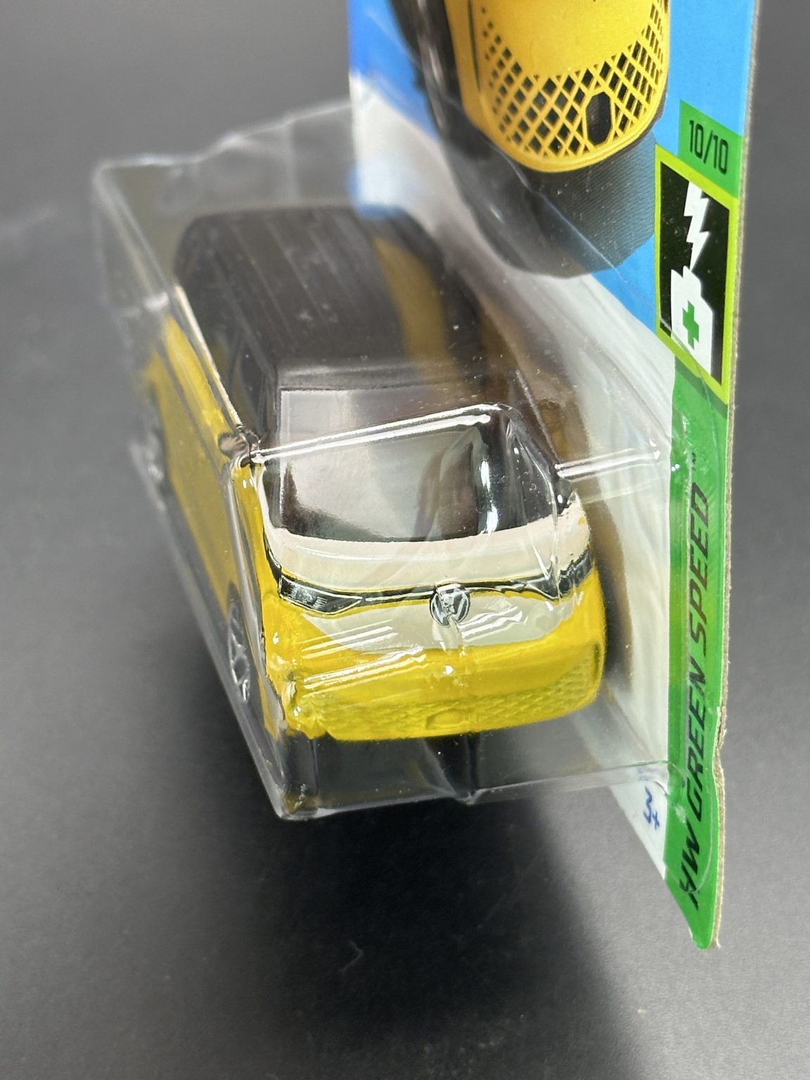 HOT WHEELS - VOLKSWAGEN ID BUZZ (2023) - HW GREEN SPEED 10/10