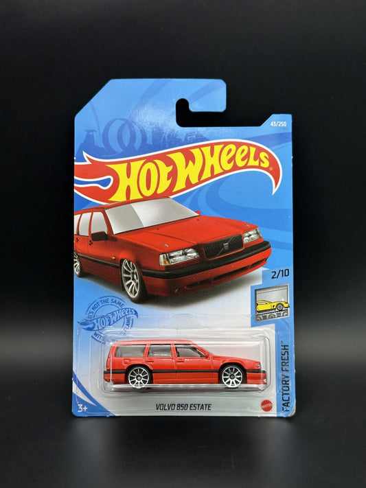 HOT WHEELS - VOLVO 850 ESTATE (2021) - HW FACTORY FRESH 2/10