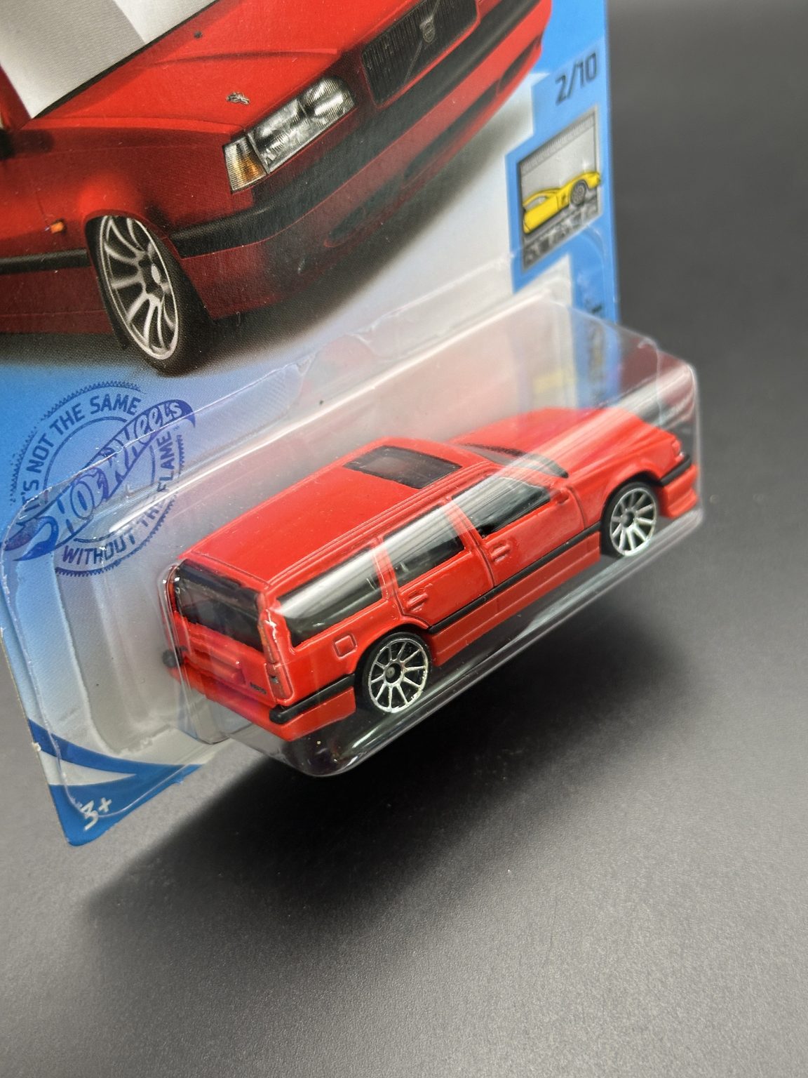 HOT WHEELS - VOLVO 850 ESTATE (2021) - HW FACTORY FRESH 2/10