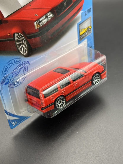 HOT WHEELS - VOLVO 850 ESTATE (2021) - HW FACTORY FRESH 2/10
