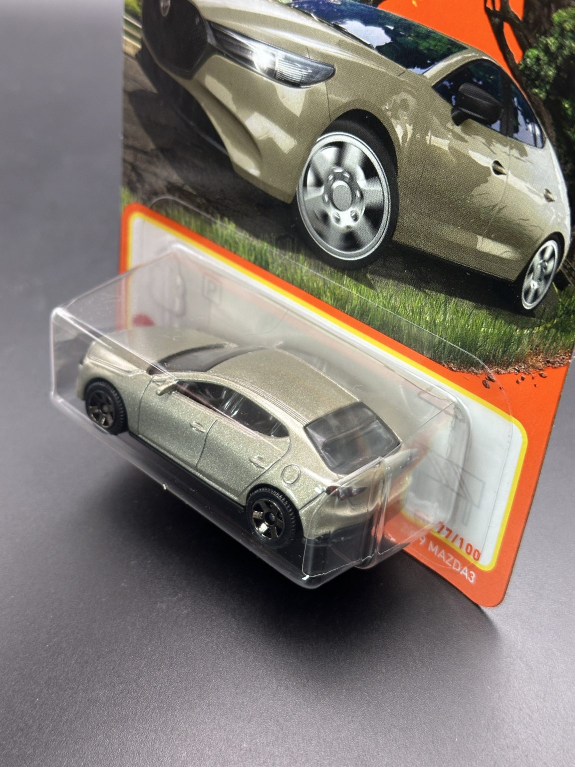 MATCHBOX - 2019 MAZDA 3 - 77/100 - DIECAST