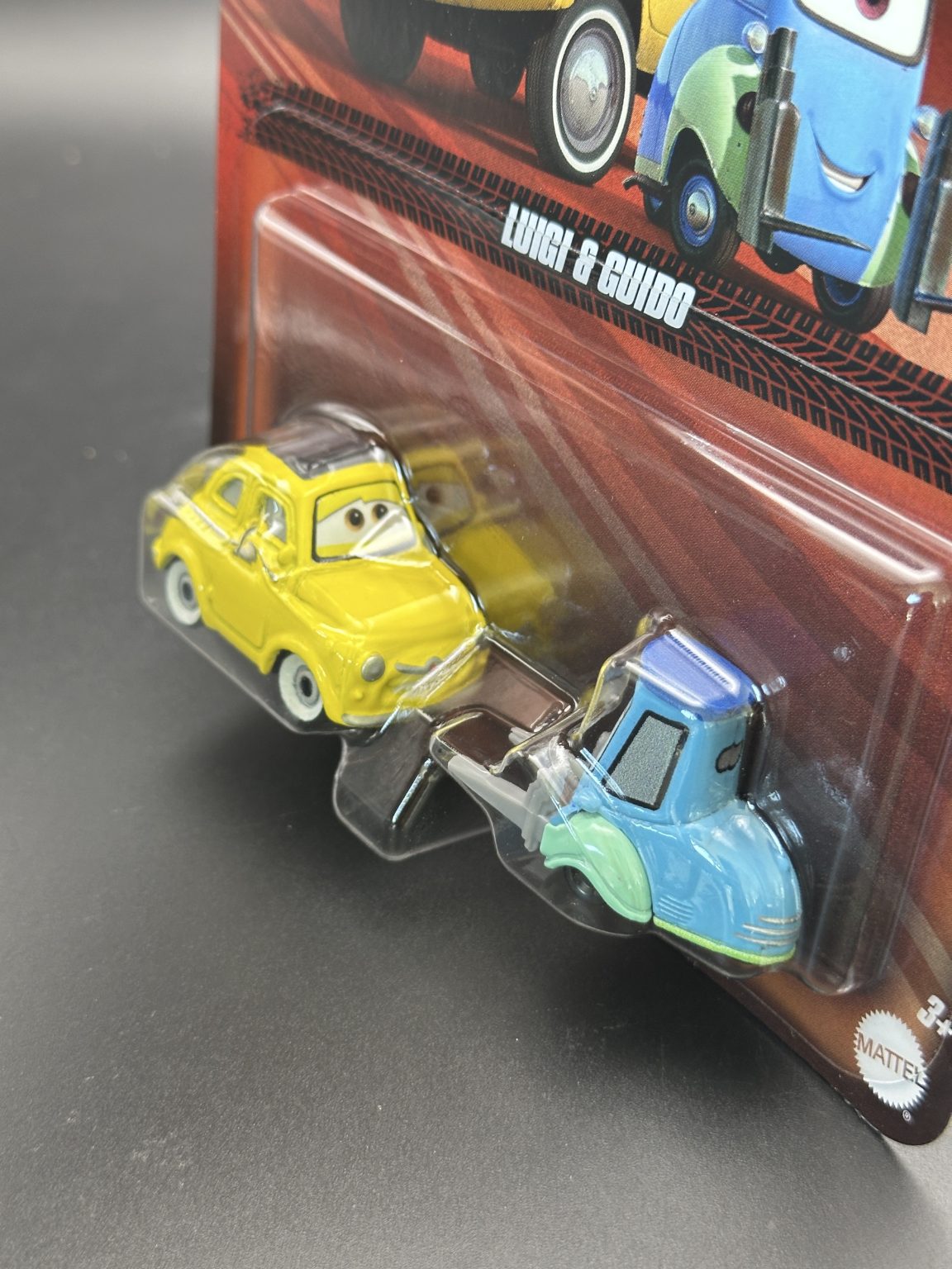 DISNEY PIXAR CARS - LUIGI AND GUIDO - CARS - DIECAST