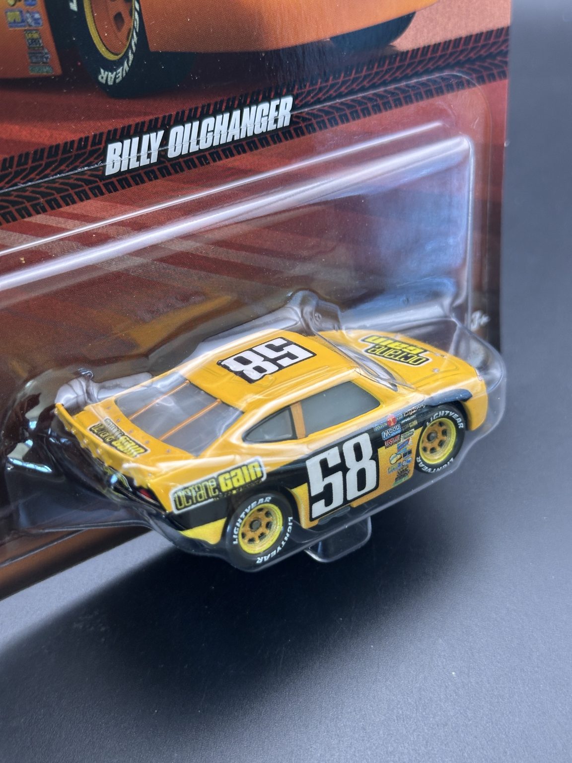 DISNEY PIXAR CARS - BILLY OILCHANGER - CARS - DIECAST