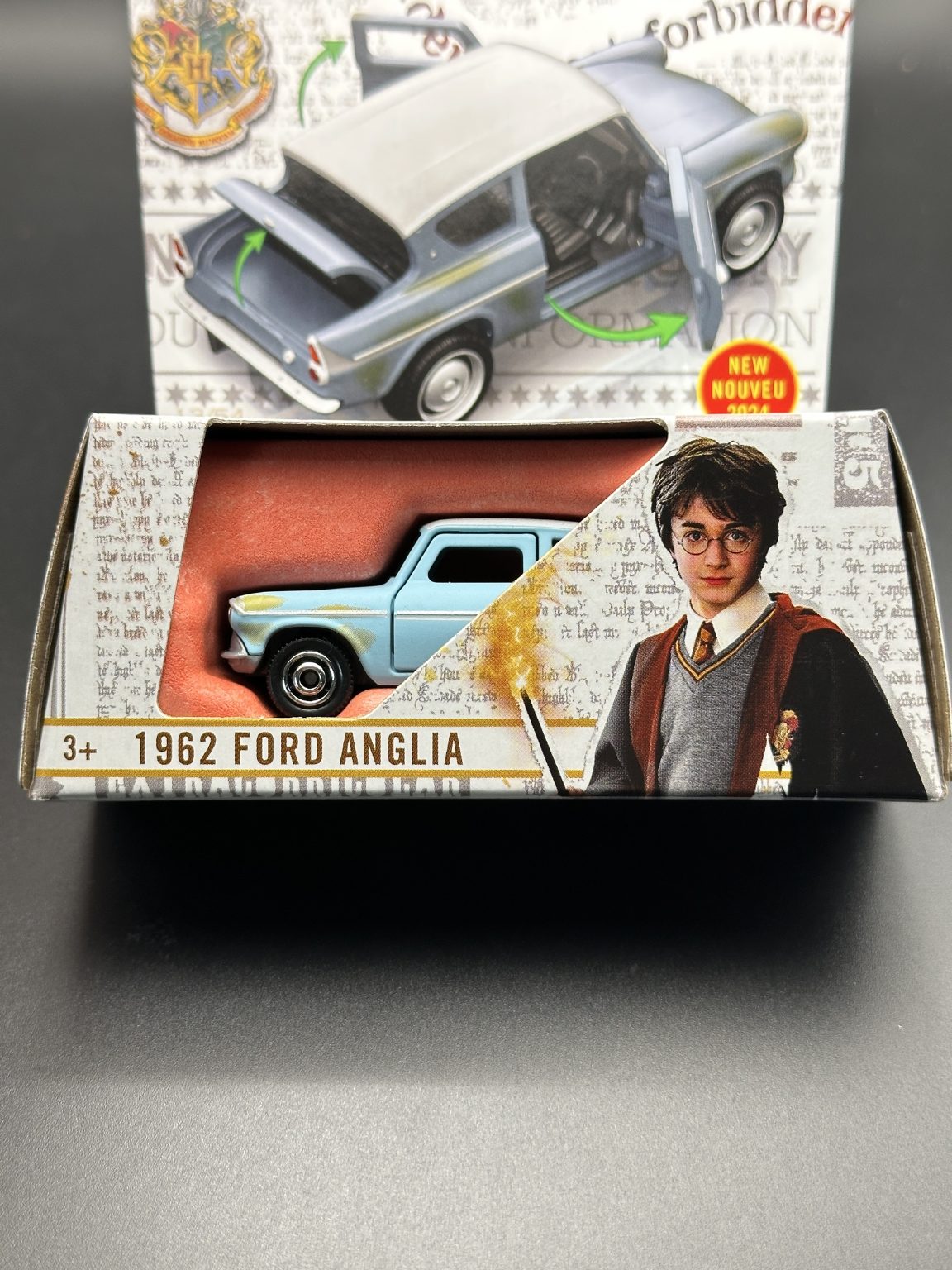 MATCHBOX - 1962 FORD ANGLIA - HARRY POTTER - MOVING PARTS - DIECAST