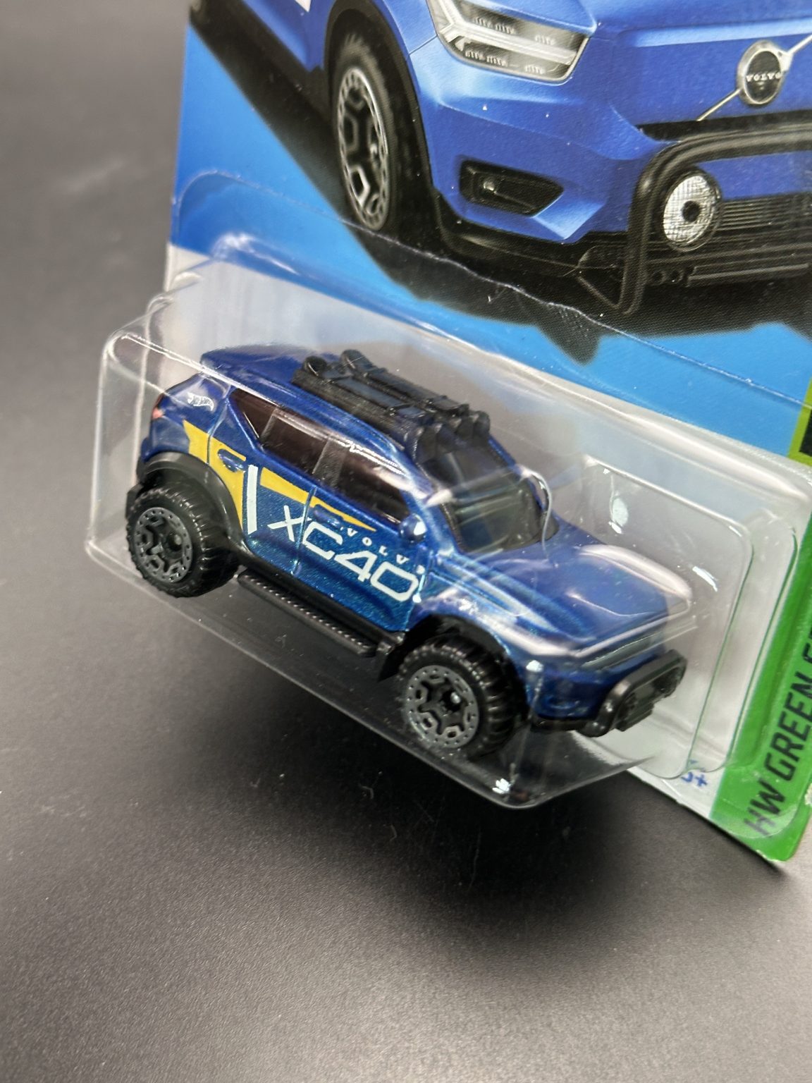 HOT WHEELS - VOLVO XC40 RECHARGE (2024) - GREEN SPEED 2/10