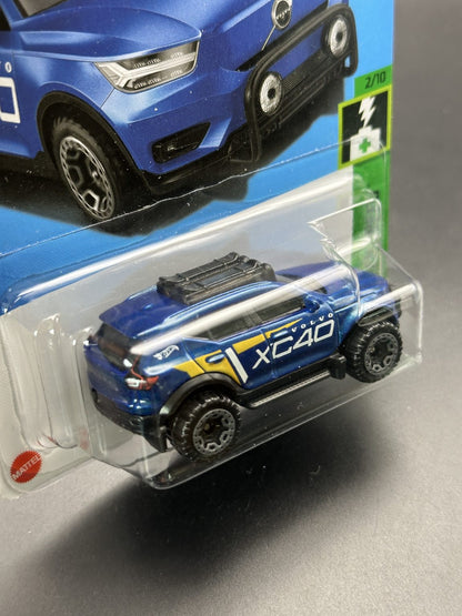 HOT WHEELS - VOLVO XC40 RECHARGE (2024) - GREEN SPEED 2/10