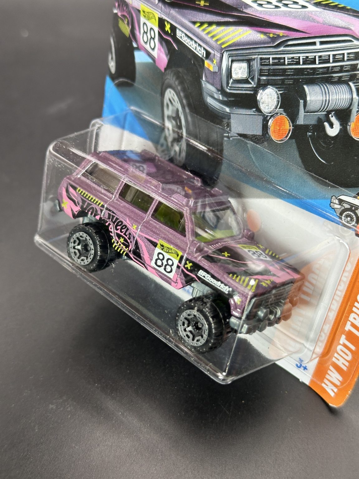 HOT WHEELS - 1988 JEEP WAGONEER (2025) - HW HOT TRUCKS 5/10