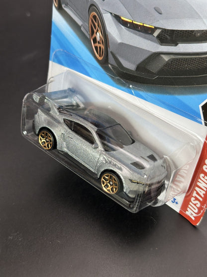 HOT WHEELS - FORD MUSTANG GTD (2025) - MUSTANG 60TH 1/5