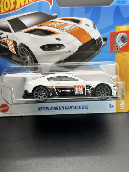 HOT WHEELS - ASTON MARTIN VANTAGE GTE (2023) - HW TURBO 2/5