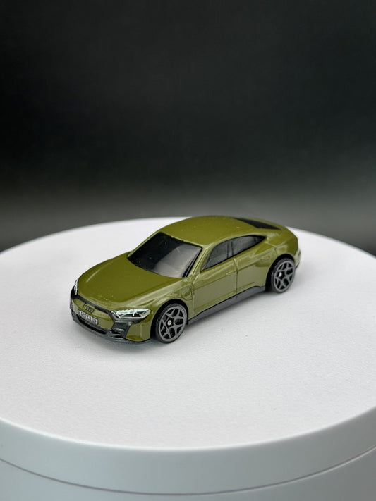 HOT WHEELS - AUDI RS E-TRON GT (2024) - HW GREEN SPEED 4/10 - LOOSE