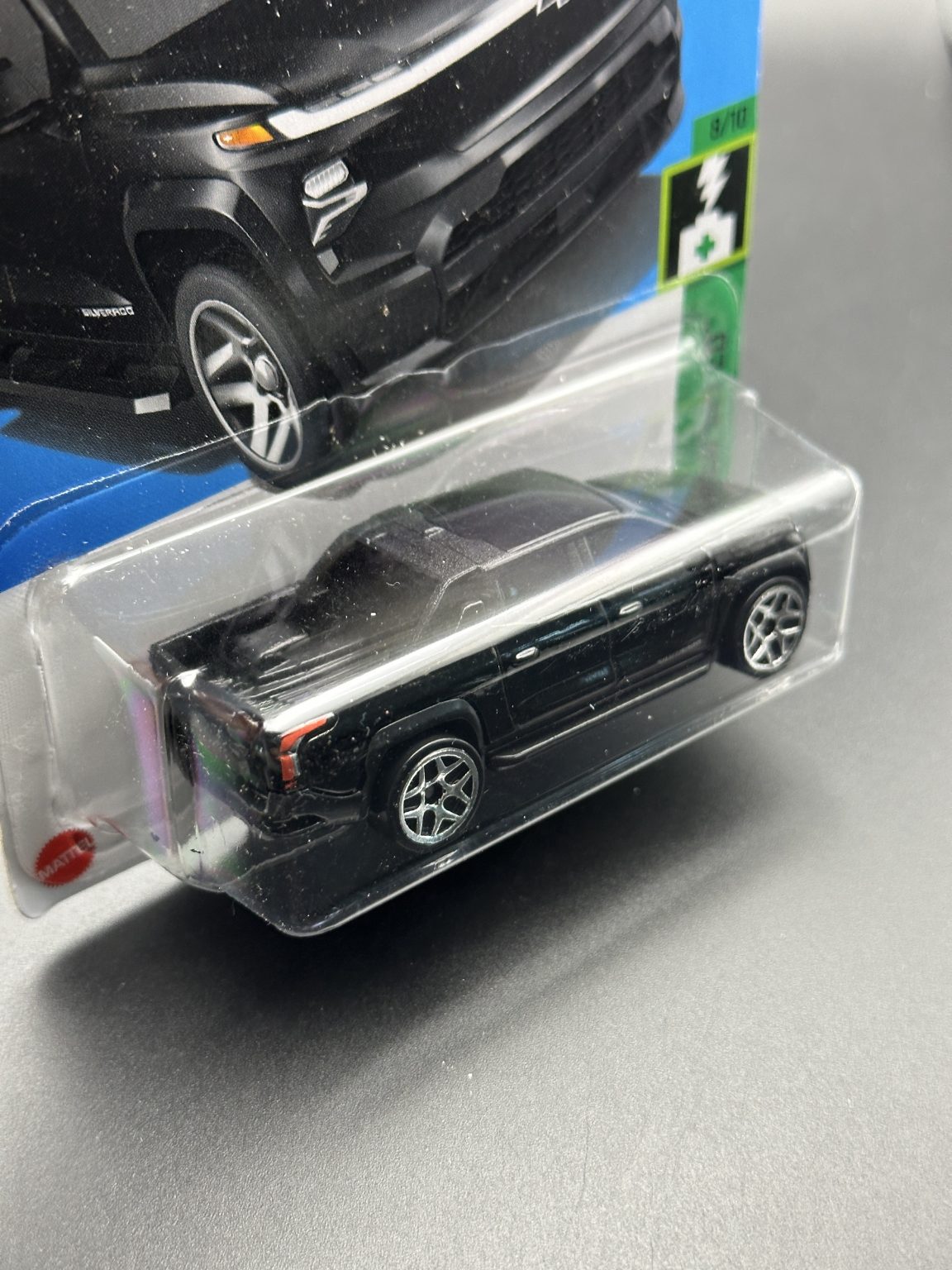 HOTWHEELS - SILVERADO EV RST (2024) - HW GREEN SPEED 8/10