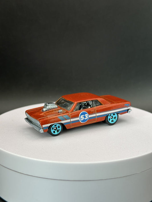 HOT WHEELS - 64 CHEVY CHEVELLE SS (2021) - HW ORANGE AND BLUE 1/5 - LOOSE