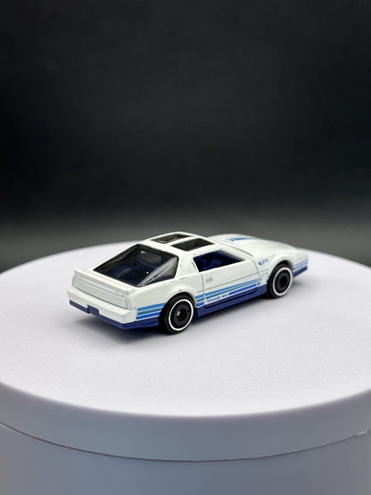 HOT WHEELS - 1984 PONTIAC FIREBIRD (2023) - MUSCLE MANIA 8/10 (LOOSE)