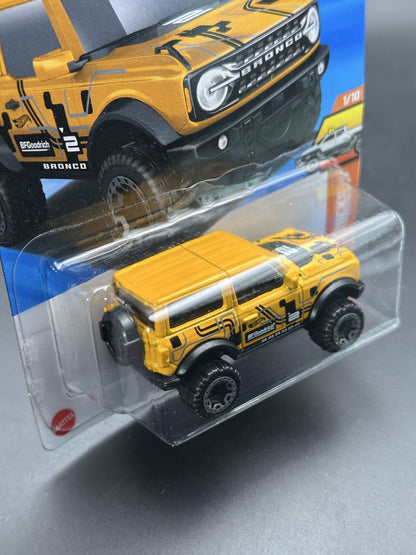 HOT WHEELS - 21 FORD BRONCO (2025) - HW HOT TRUCKS 1/10