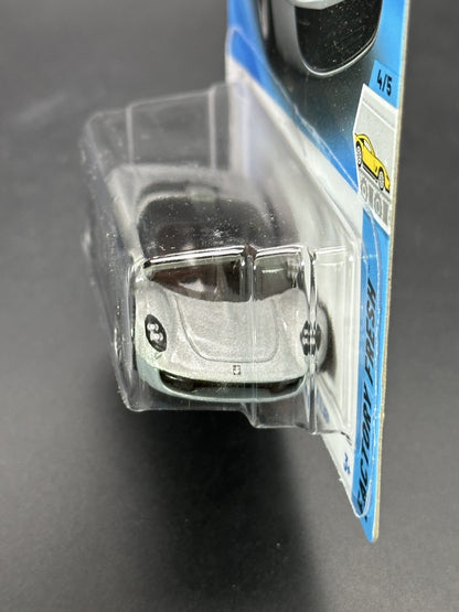 HOT WHEELS - GORDON MURRAY AUTOMOTIVE T.33 (2025) - HW FACTORY FRESH 4/5