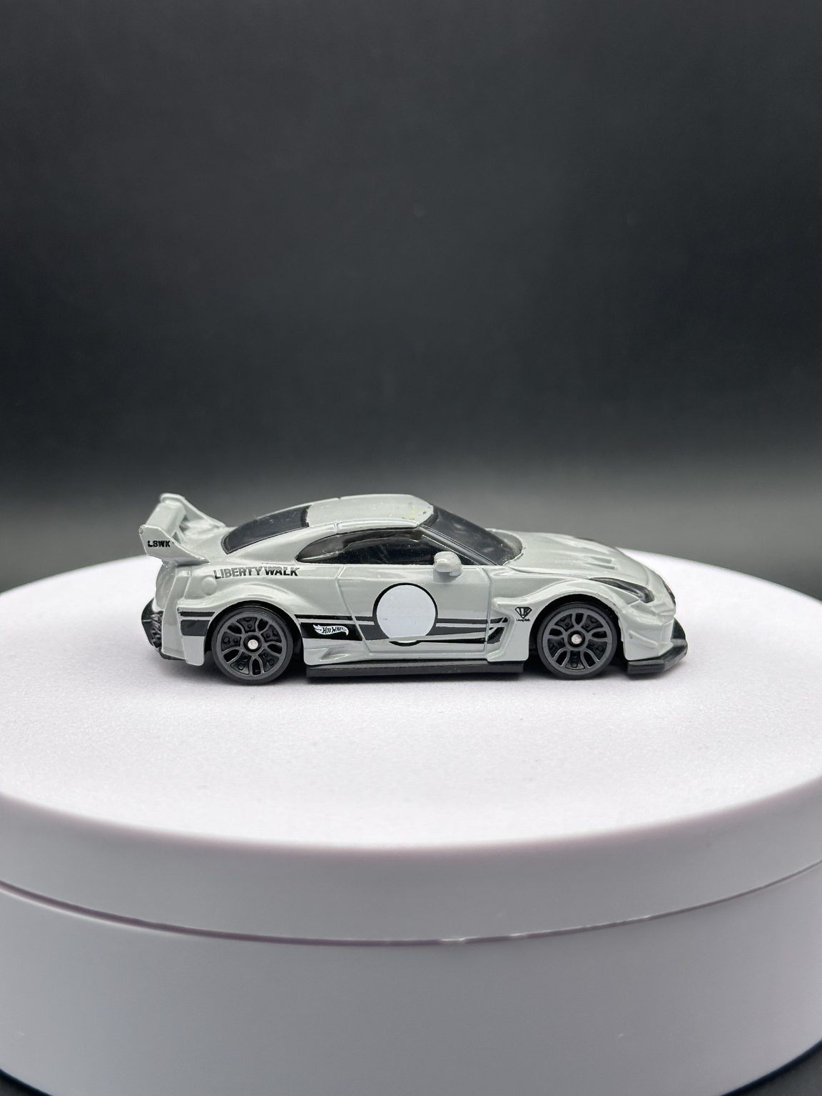 HOT WHEELS - LBWK NISSAN 35GT-RR VER 2 (2024) - HW THEN AND NOW 8/10 LOOSE