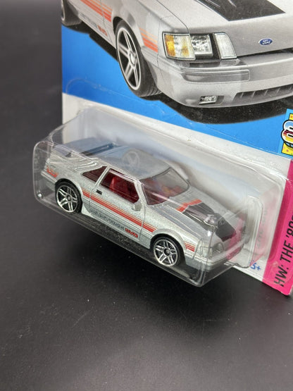 HOT WHEELS - 84 MUSTANG SVO (2023) - HW THE 80s 2/10