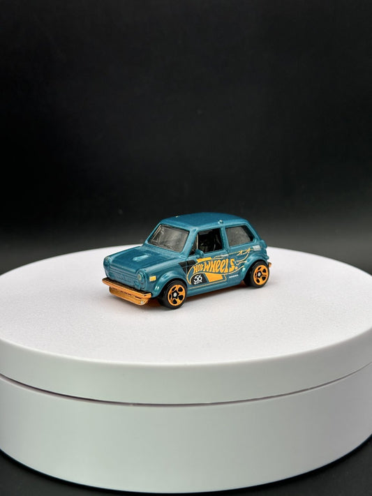 HOT WHEELS - CUSTOM 70 HONDA N600 (2024) - 56th ANNIVERSARY 5/6 - LOOSE