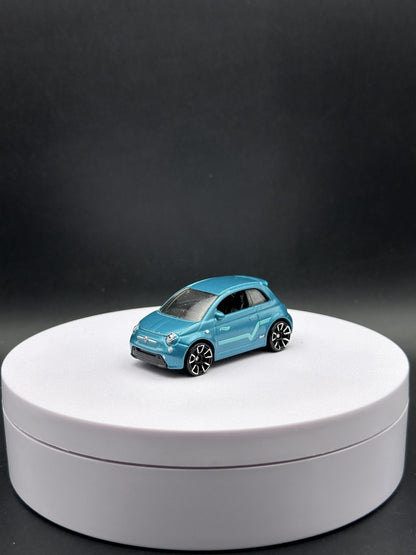 HOT WHEELS - FIAT 500e (2023) - HW GREEN SPEED 8/10 - LOOSE