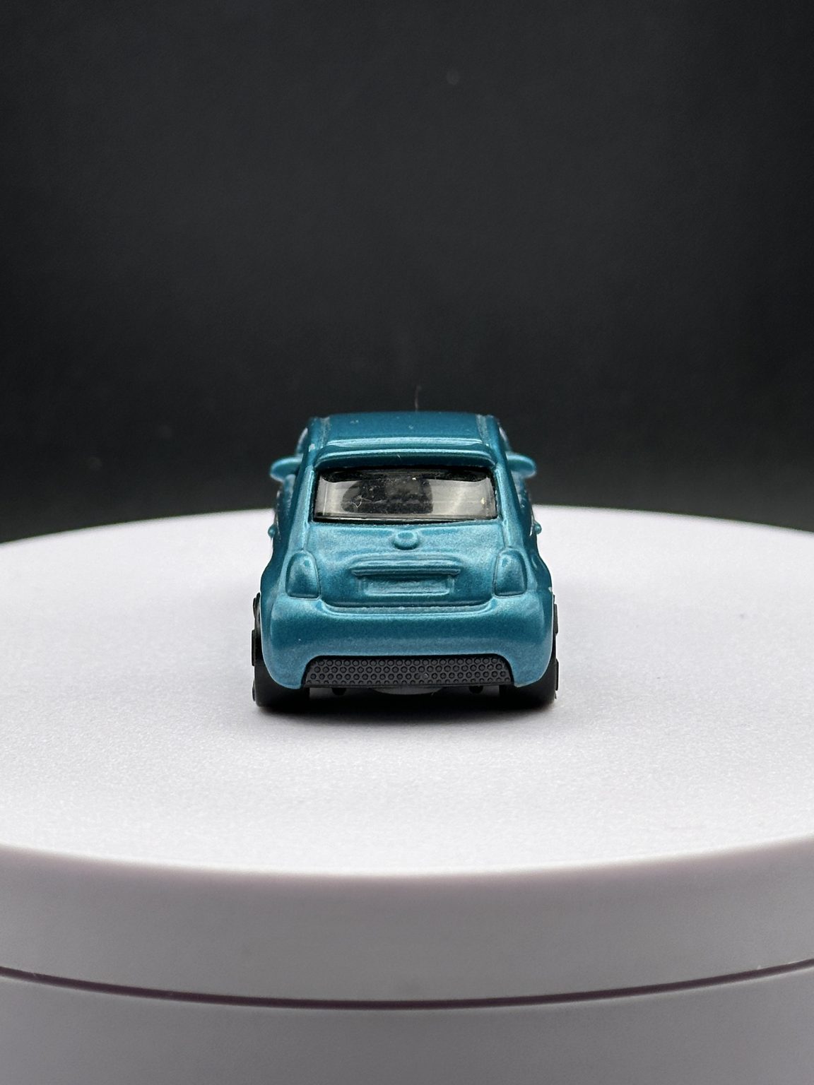 HOT WHEELS - FIAT 500e (2023) - HW GREEN SPEED 8/10 - LOOSE