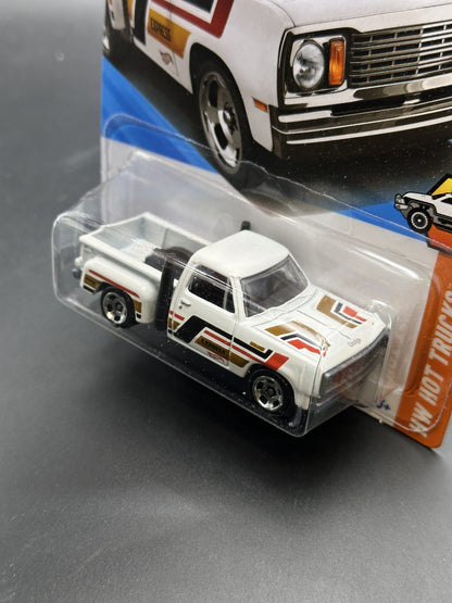 HOT WHEELS - 1978 DODGE LIL RED EXPRESS TRUCK (2025) - HW HOT TRUCKS 10/10