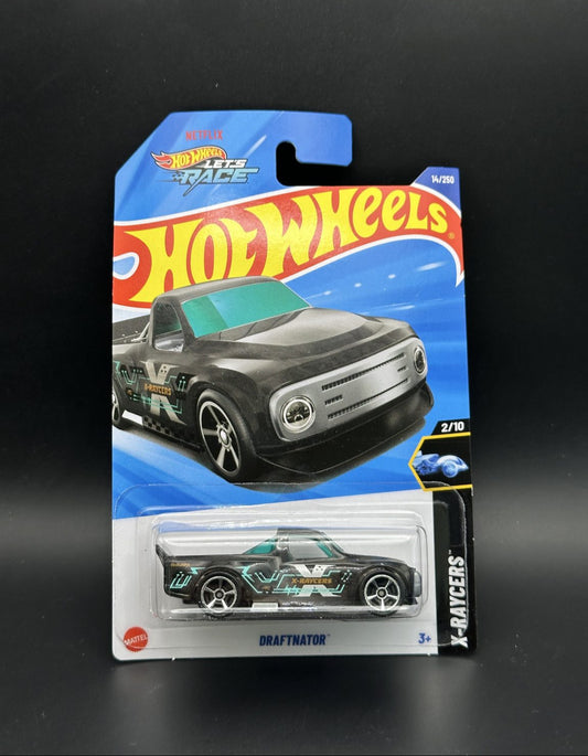 HOT WHEELS - DRAFTNATOR (2025) - HW X RAYCERS 2/10