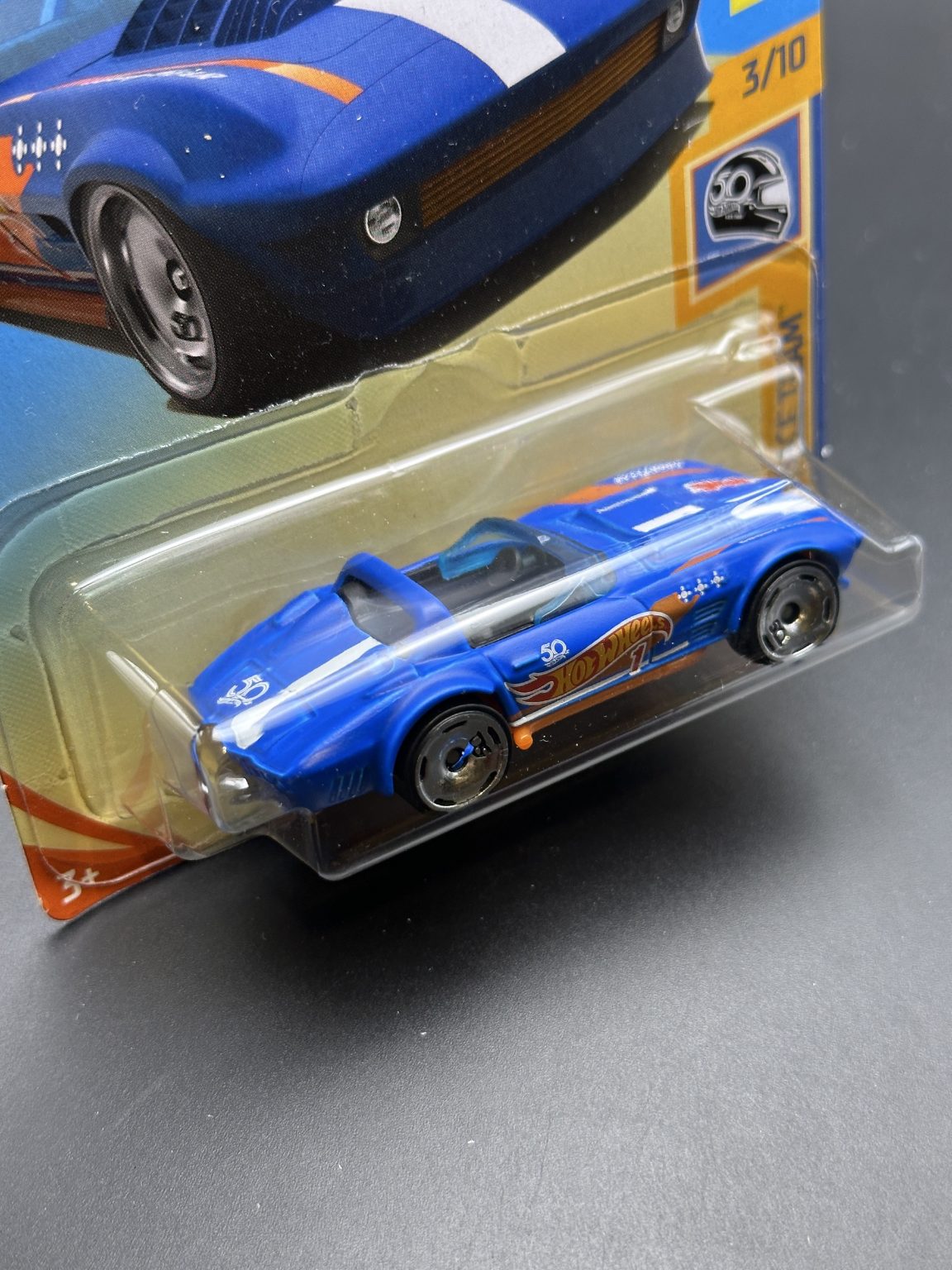 HOT WHEELS - CORVETTE GRAND SPORT ROADSTER (2018) - HW 50th RACE TEAM 3/10