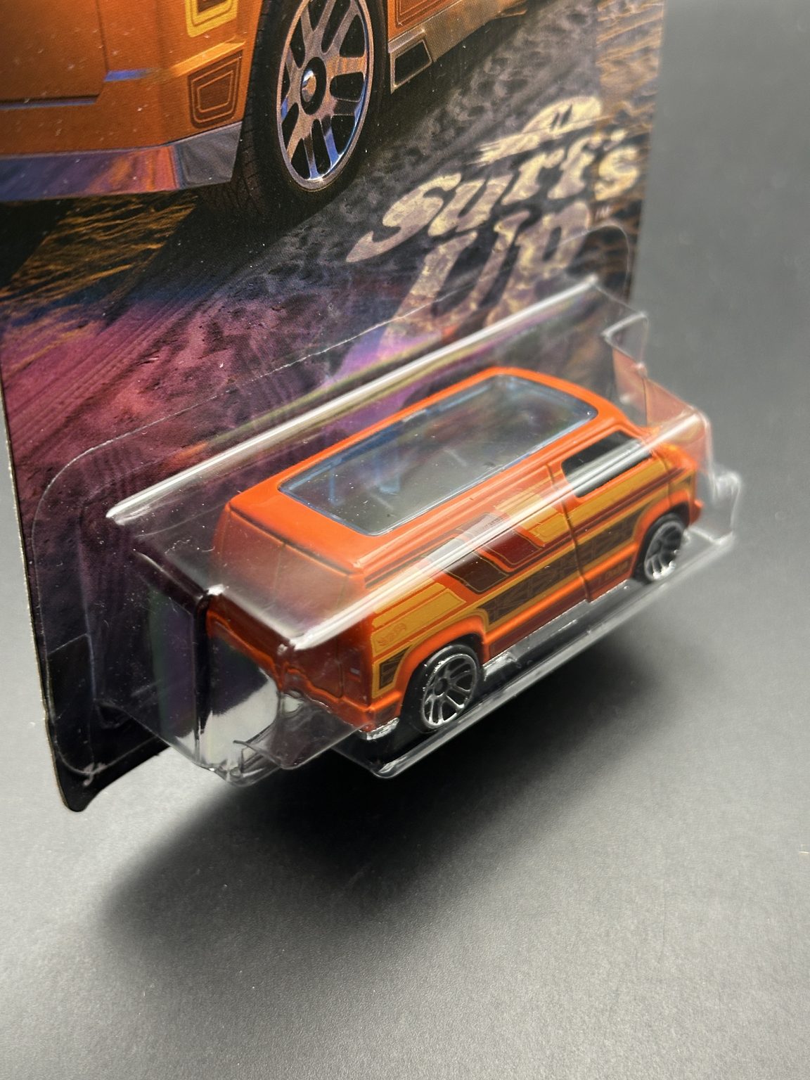 HOT WHEELS - CUSTOM 77 DODGE VAN (2025) - HW SILVER SERIES SURFS UP 2/5