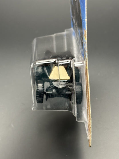 HOT WHEELS - TESLA CYBERSQUAD (2025) - HW DIRT 4/10